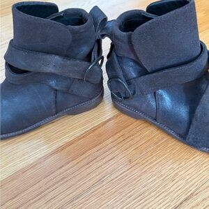 Suede ankle Boots, P. Monjo size 38